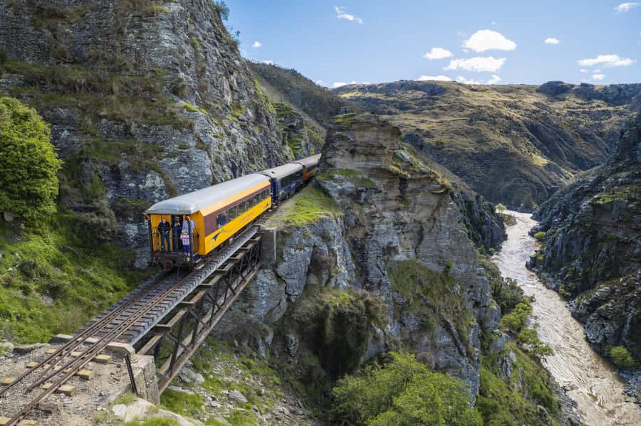 Dunedin: Scenic Railway Tour Through the Taieri Gorge - Following the Taieri River Into the Gorge