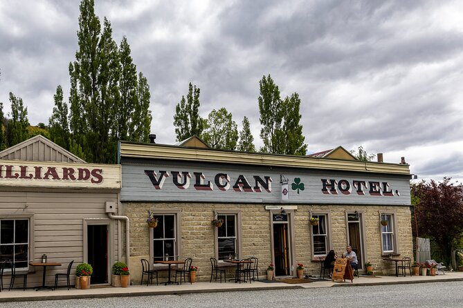 Dunedin to Queenstown One Way Tour Including Taieri Gorge Train - Changing at Remote Pukerangi