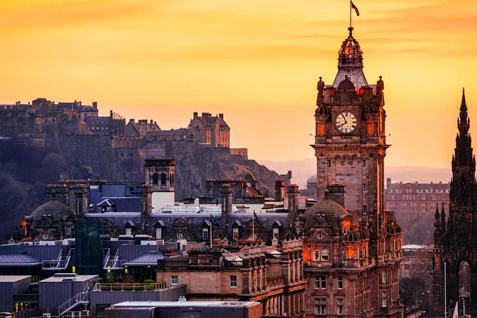 Edinburgh Rail Trip from London with Castle entry and Hop-on Hop-off bus - Old Town atmosphere, with little room for wandering