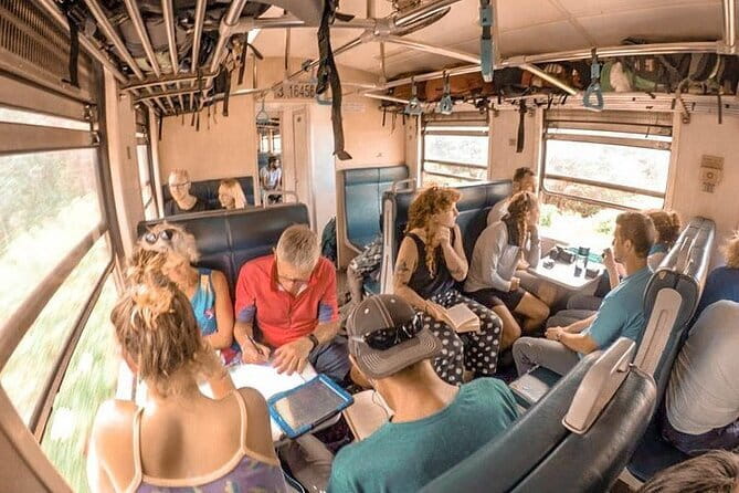 Ella to Nanu Oya train ride on (Train No: 1006 "Podi Menike") - Why reserved seating is worth paying for