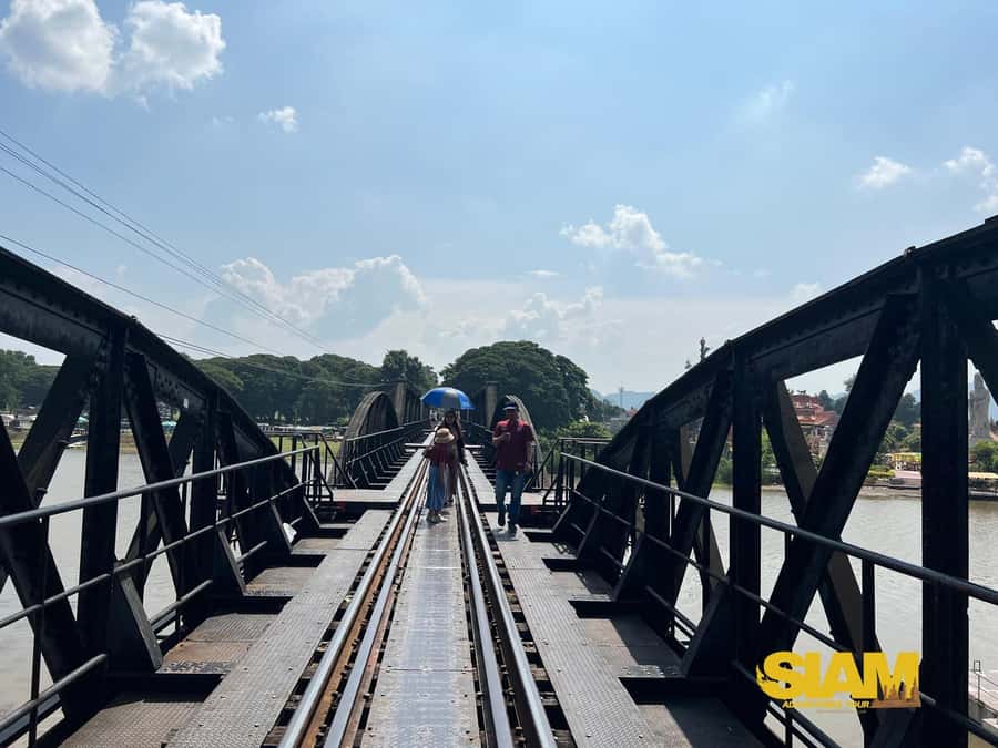 Erawan Waterfall, River Kwai & Railway Tour : From Bangkok - The long return to Bangkok