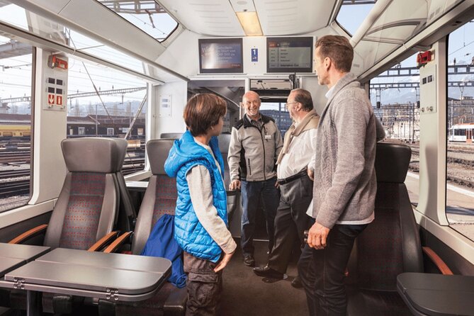 Exclusive Panoramic Train Journey though the Heart of Swiss - Brienz and the blue-green lake setting