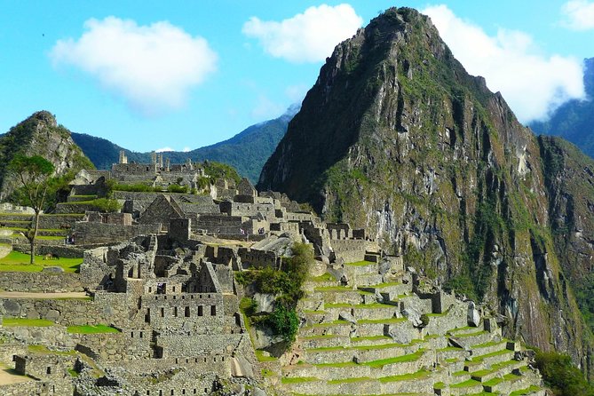 Excursion to MachuPicchu with Train Vistadome Full Day - Lunch, free time, and the return trip