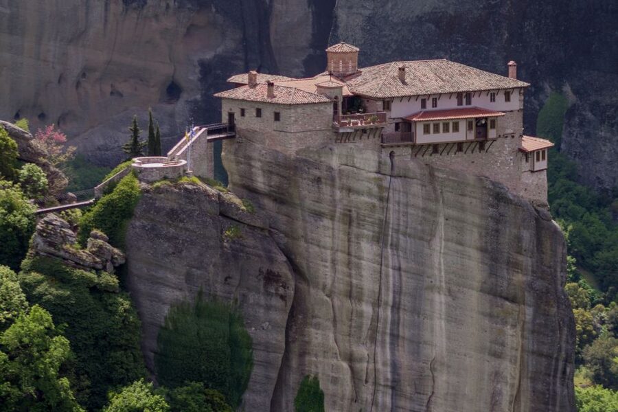 From Athens: Meteora Train Trip with Overnight Stay - Should you book it?