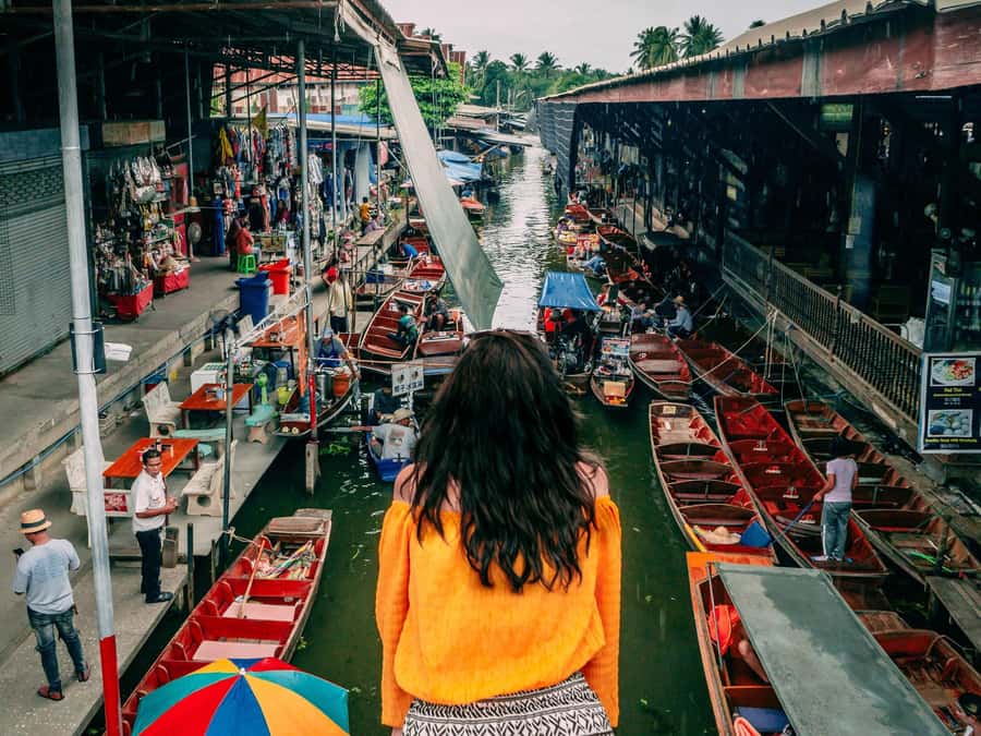 From Bangkok: Maeklong Railway and Floating Market Day Tour - Leaving Bangkok early in an air-conditioned van