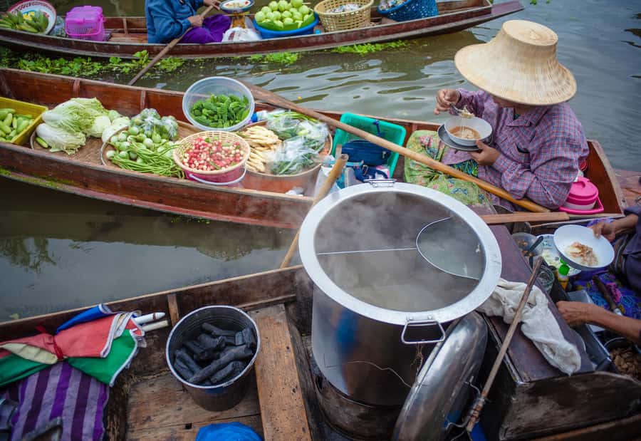 From Bangkok: Maeklong Railway and Floating Market Food Tour - Starting from Bangkok and making the timing work