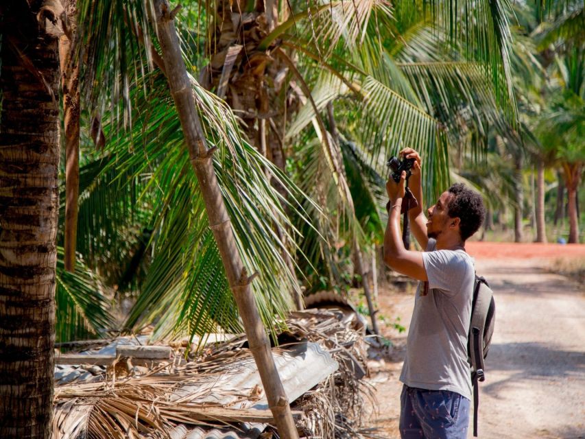 From Bangkok: Private Railway and Floating Market Tour - Responsible travel and the private price