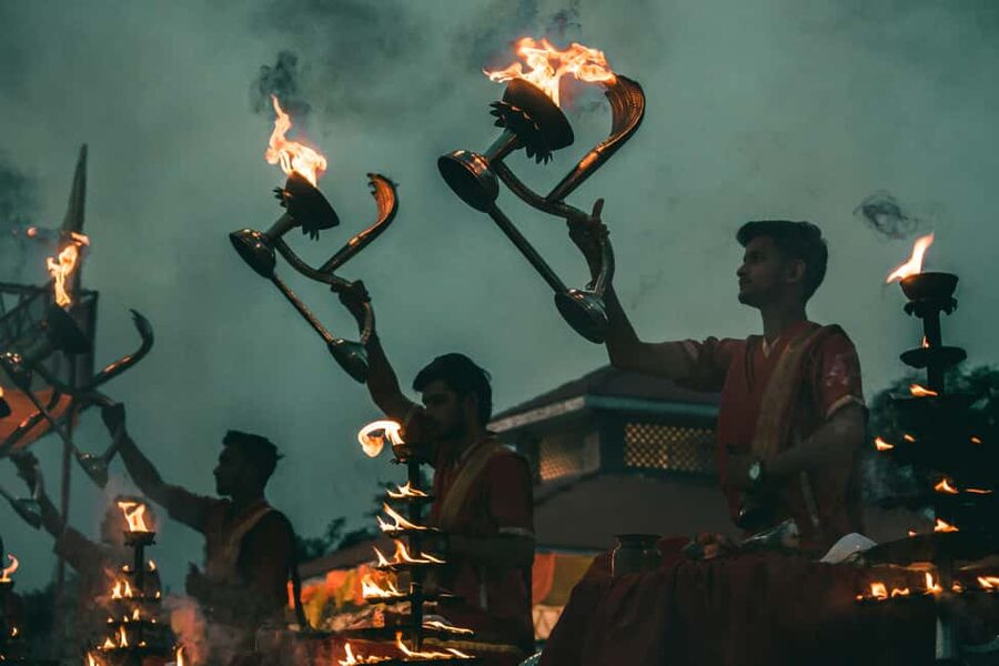 From Delhi : 2 Days Varanasi Tour By Fastest Train - BHU, the New Vishwanath Temple, and Bharat Kala Bhavan