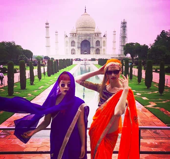 From Delhi: Same Day Taj Mahal Trip By India's Fastest Train - Guides and service quality