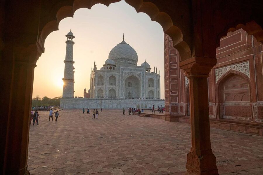 From Delhi: Taj Mahal & Agra City Tour By Gatiman Train - Why the Gatimaan Express makes Agra possible in one day