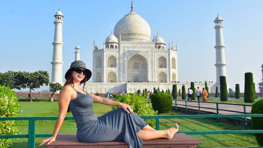 From Delhi: Taj Mahal & Agra Tour by Gatimaan Express Train - What the guides add to the day