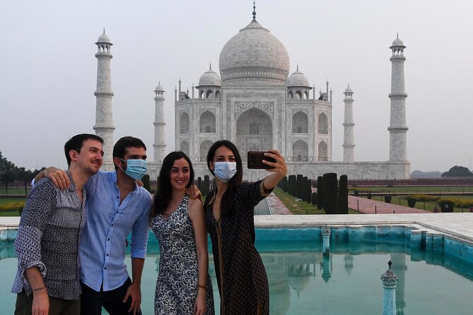 From Delhi Taj Mahal and Agra Fort Private Tour By India's fastest Train - Seeing the Taj Mahal Between 10:00 and 1:00