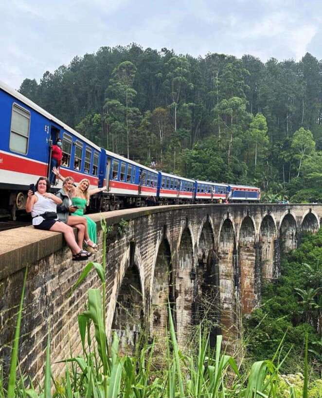 From Ella- All Inclusive Day Trip to Experience Ella & Train - Starting with Ella Rock and Kithalella View Point