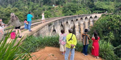 From kandy Train, and Pool Club Day Tour with Pickup