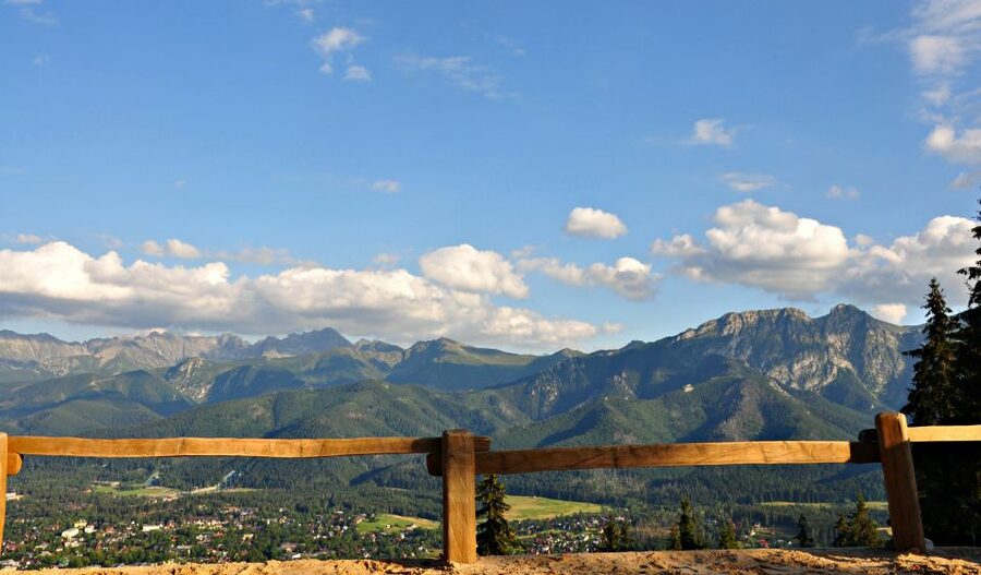 From Krakow: Zakopane Day Tour with Tasting & Funicular Ride - What the Guides Add