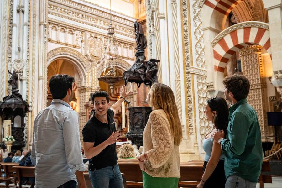 From Madrid: Córdoba Private Day Tour by High-Speed Train - A short city walk before free time