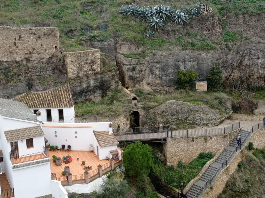 From Málaga: Ronda+Setenil de las Bodegas with Little Train - Setenil de las Bodegas: small town, unusual streets