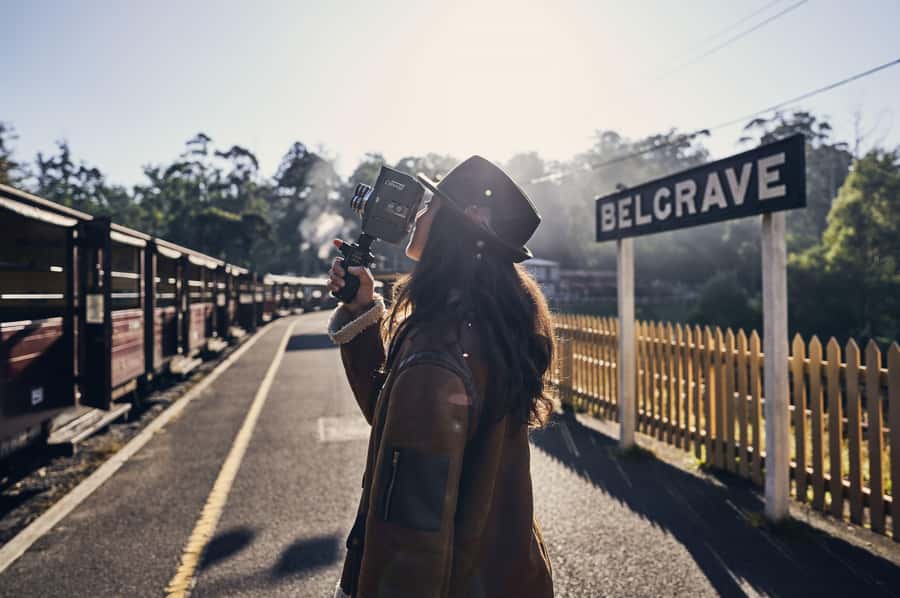 From Melbourne: Puffing Billy Steam Train & Wildlife Tour - Lakeside break and the rhythm of the day