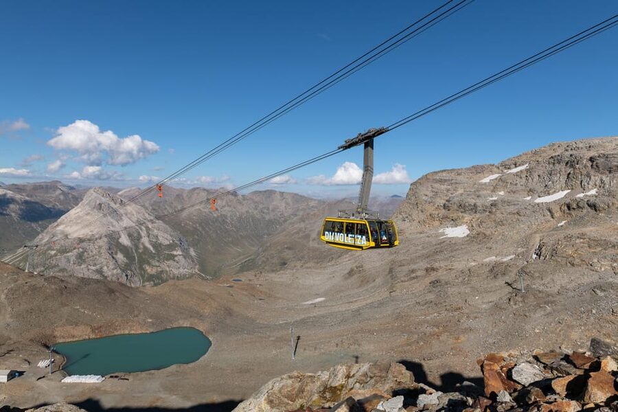 From Milan: Bernina Red Train & Lunch with Mountain Views - A short break in Tirano