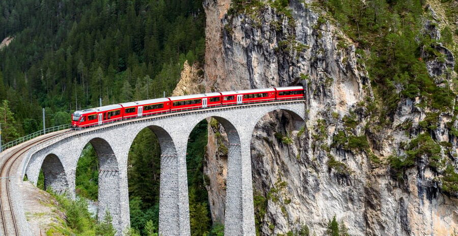From Milan: Bernina Train Guided Tour to St. Moritz - Meeting the coach at Milan Central Station