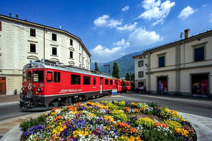 From Milan: Lake Como Cruise, St. Moritz & Bernina Red Train - The Bernina Red Train is the day’s main event