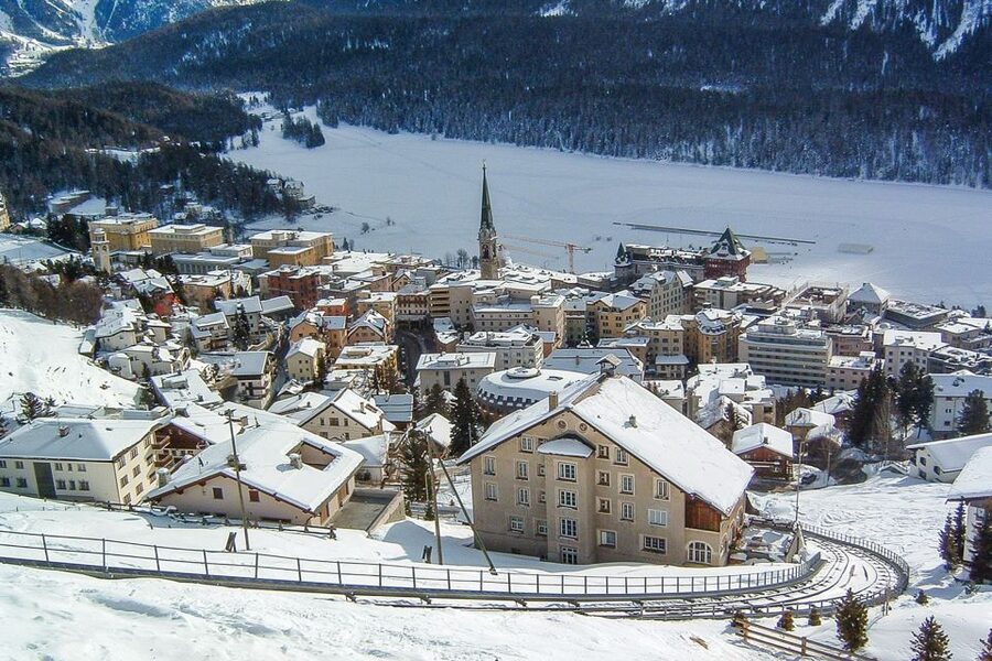 From Milan: Lake Como Cruise, St. Moritz & Bernina Red Train - What to pack for comfort