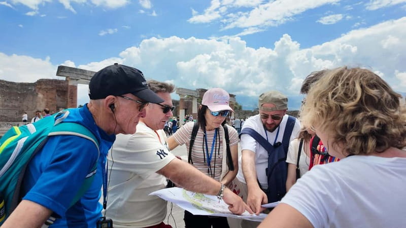 From Naples: Guided tour of Pompeii skip-the-line and round-trip train - Should you book it?