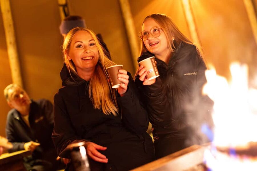 From Narvik: The Northern Lights Arctic Train Guided Tour - How to dress and what to carry