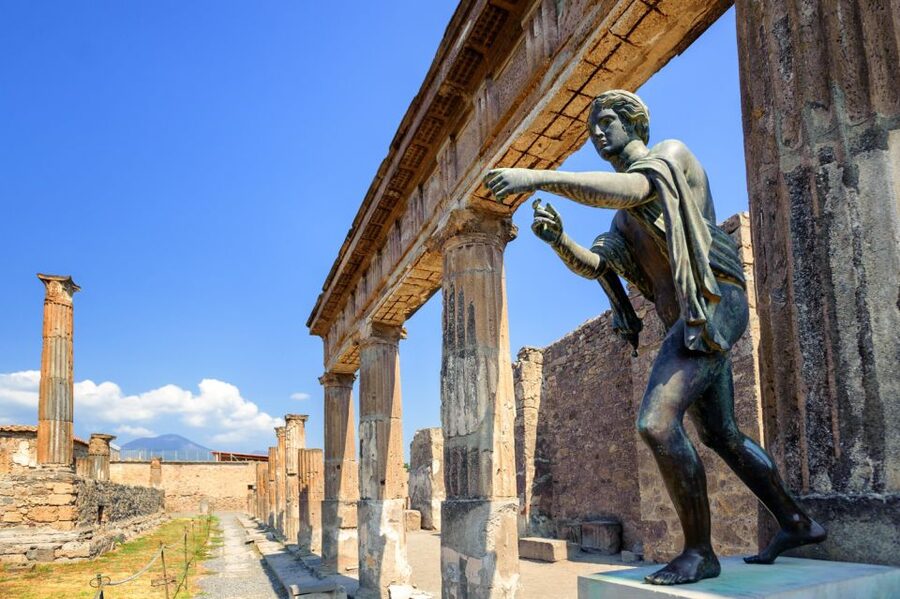 From Rome: Pompeii and Herculaneum by High-Speed Train - Pompeii: a large city that needs a guide