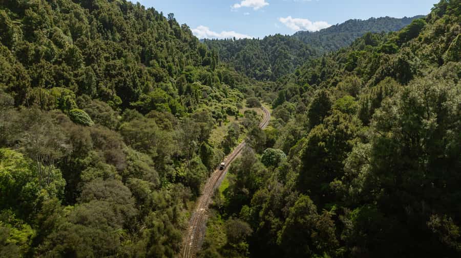 From Taumarunui: The Republic Rail Cart Adventure - Matiere and the first tea stop