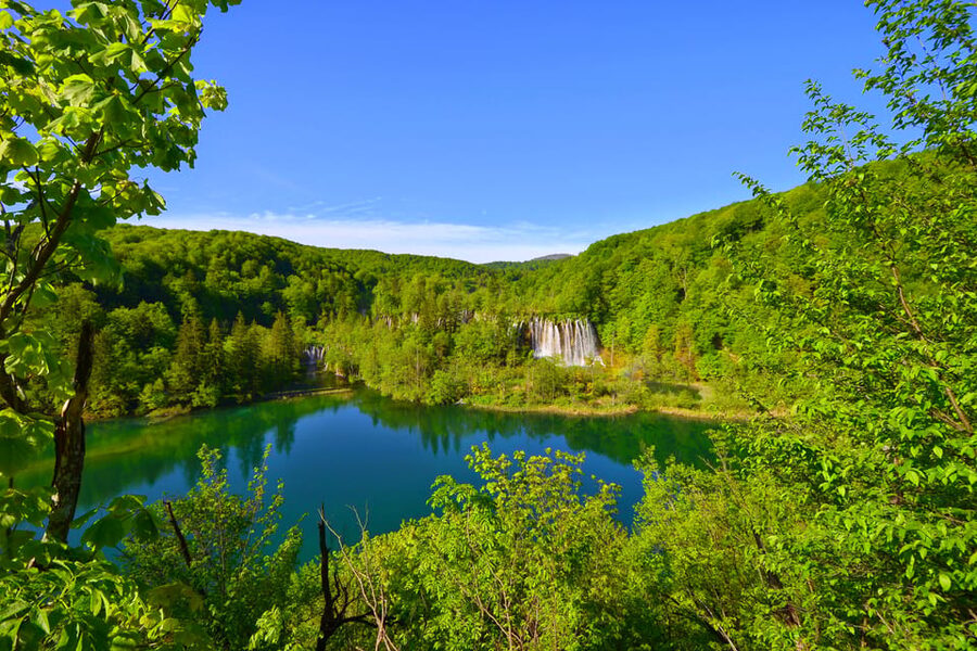 From Zadar: Plitvice Lakes Tour with Boat & Train Ride - Lake Kozjak by boat