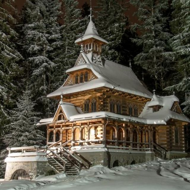 From Zakopane: Tatra Mountains with Hot Springs & Funicular - What the private guide adds