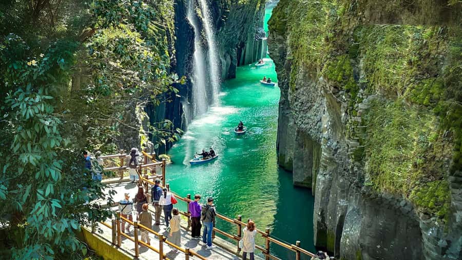 Fukuoka: Takachiho Gorge & Scenic Railway One Day Tour - Why this day trip works from Fukuoka