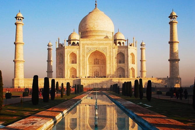 Full Day Agra Tour by Gatimaan Express Train - Seeing the Taj Mahal with time pressure