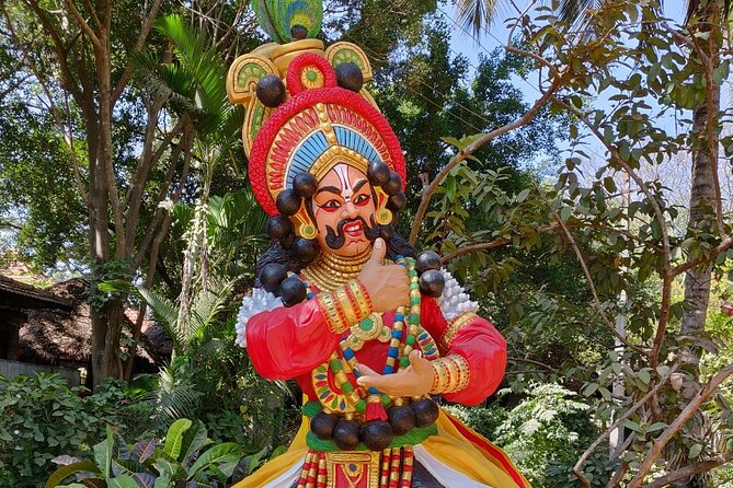 Full-Day Private Bangalore City Tour by Metro Train - The banana-leaf lunch is part of the value