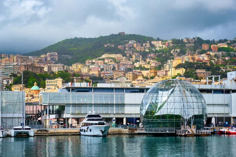 Genoa: Guided Panoramic City Tour with Funicular - Meeting the guide under the Banco di Sardegna sign
