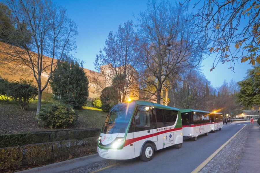Granada City Train 1 or 2-Day Hop-On Hop-Off Ticket - Mirador de San Cristóbal and Jardines de Zoraya