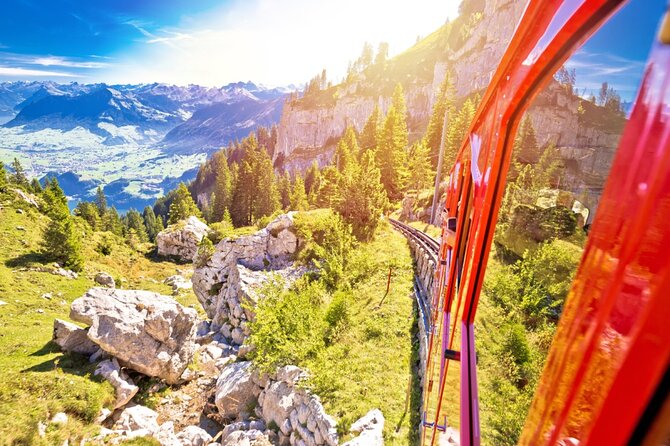 Grand Rail Tour of Switzerland - Grindelwald and Zurich complete the picture