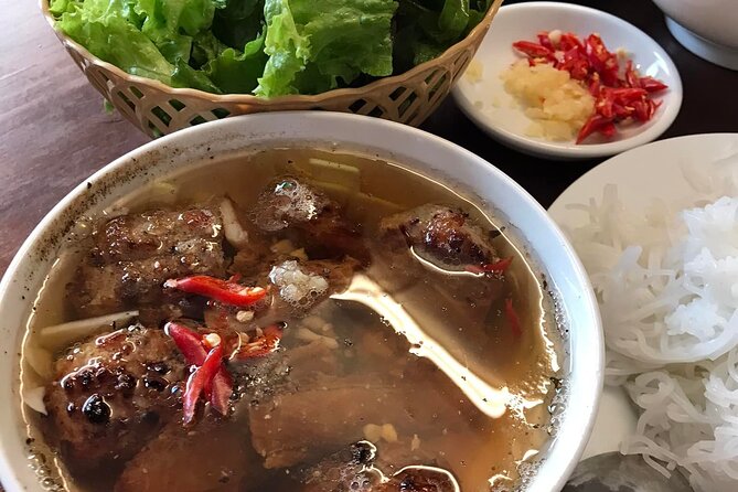Hanoi Old Quarter Food Tour with Train Stress Visit - Fried Pillow Cakes and Fried Dumplings