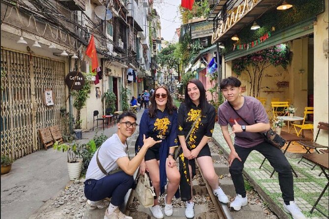 Hanoi Walking Street Food Tour with Train-Street Visit - Sticky rice ice cream for the sweet finish