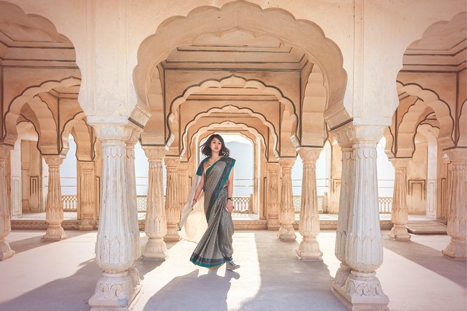 Jaipur Day Trip from Delhi by Car or Train – All Inclusive - Jal Mahal, a short stop beside the water