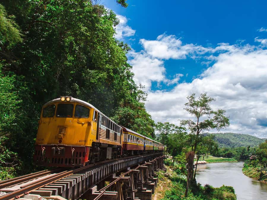 Kanchanaburi: River Kwai and Death Railway Day Tour - Guides can shape the whole day