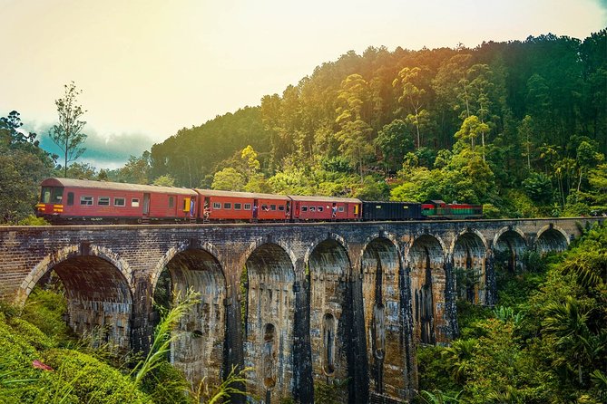 Kandy to Ella train ride on (Train No: 1015 "Udarata Menike") - Key points at a glance