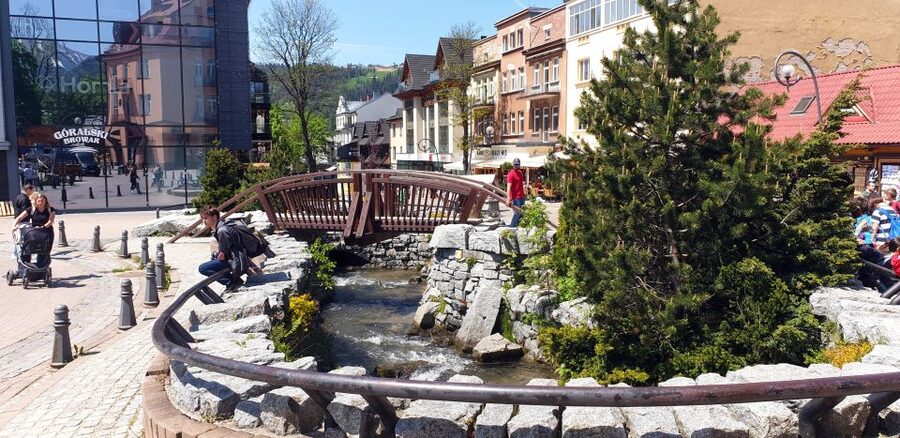 Krakow: Zakopane, Funicular, Cheese, and Highland Day Trip - Wielka Krokiew and the Jaszczurówka Chapel