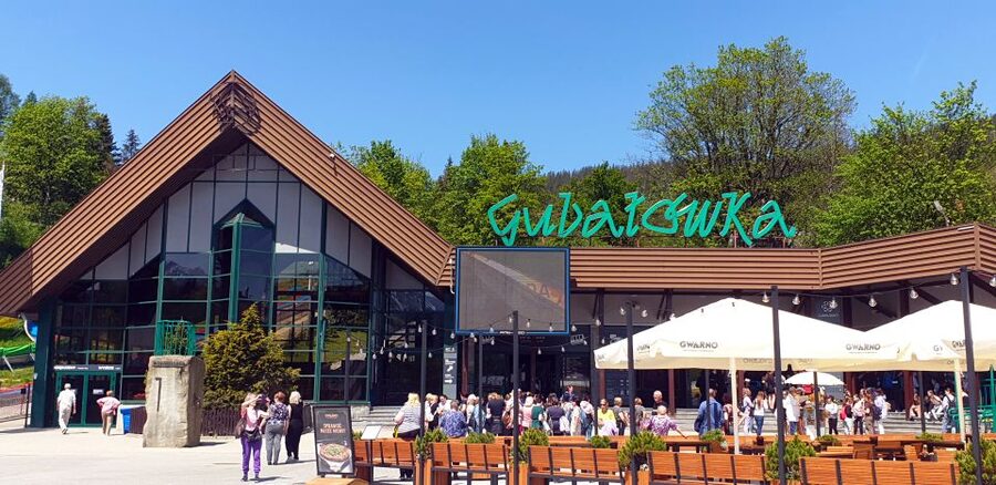 Krakow: Zakopane, Funicular, Cheese, and Highland Day Trip - Transport, guides, and the long return
