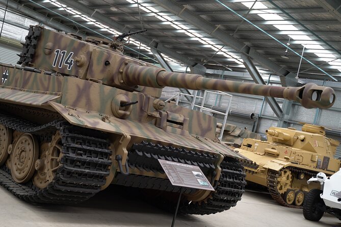 Kuranda Skyrail and Scenic Rail including Artillery Museum - Starting with armour and artillery