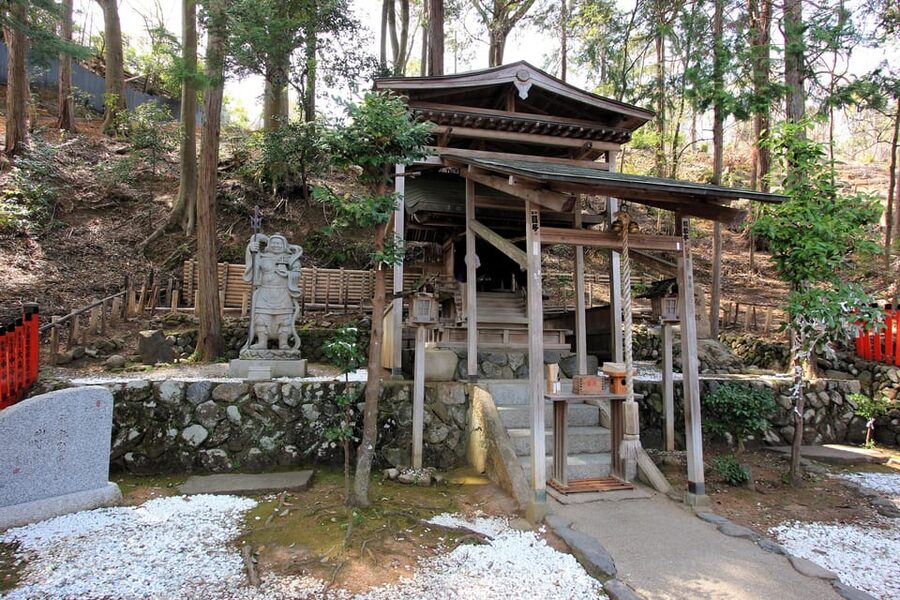 Kyoto: Arashiyama Tour with optional Sagano Romantic Train - A local café and Kyoto street food