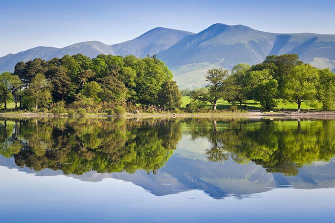 Lake District - Rail Tour from London with Cream Tea and Cruise - Key points at a glance