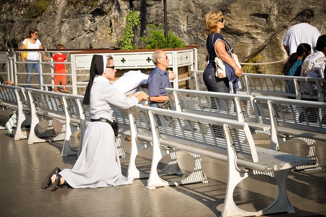 LOURDES : COME FOR A DAY - Private Day-trip from PARIS by High Speed Train - What the private format changes