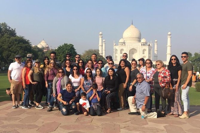 Luxury Taj Mahal by super fast train from Delhi all inclusive - Key points at a glance